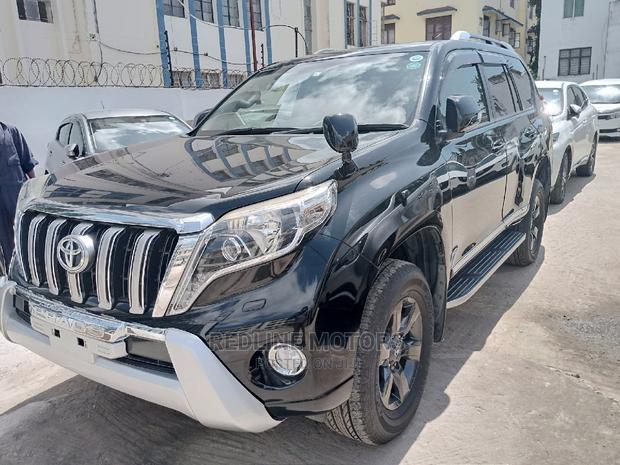 2016 Toyota Land Cruiser Prado Black: Luxury SUV with Advanced Features