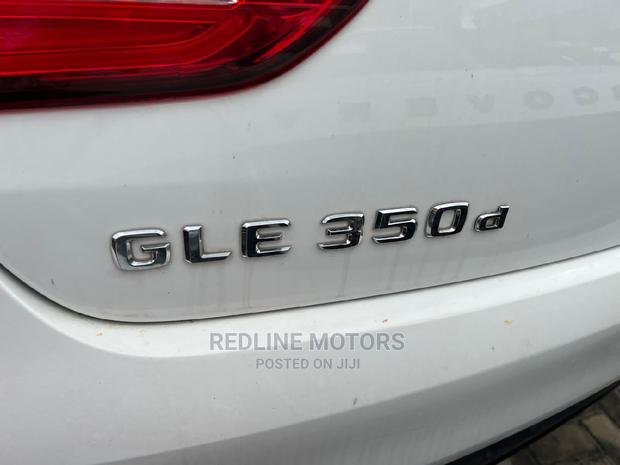 2016 GLE-Class Mercedes-Benz White - Premium SUV for a Great Price!