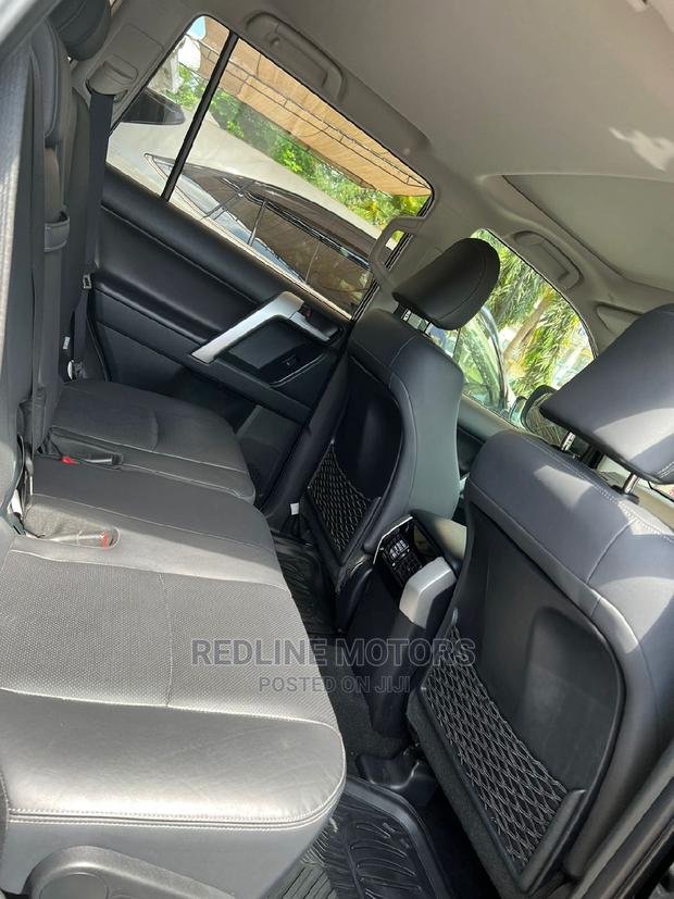 2018 Black Toyota Land Cruiser Prado - Premium Off-Roader