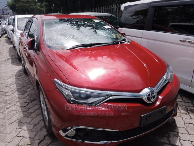 2016 Red Auris Toyota: Affordable and Reliable