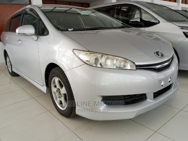 Used 2016 Toyota Wish Silver Hatchback for Sale