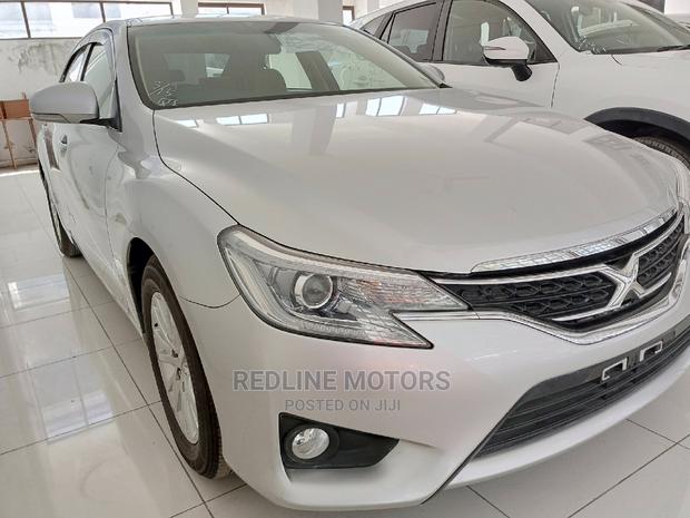 2016 Toyota Mark X 2.5 AWD Silver - Exceptional Performance
