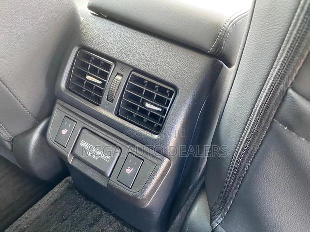 Subaru Outback 2.5i Limited AWD Blue - All-Weather Capability