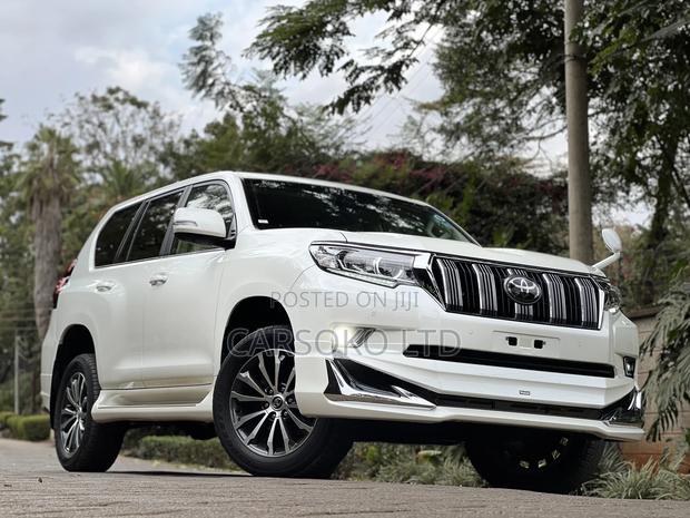 White 2017 Toyota Land Cruiser - Powerful Off-Roader