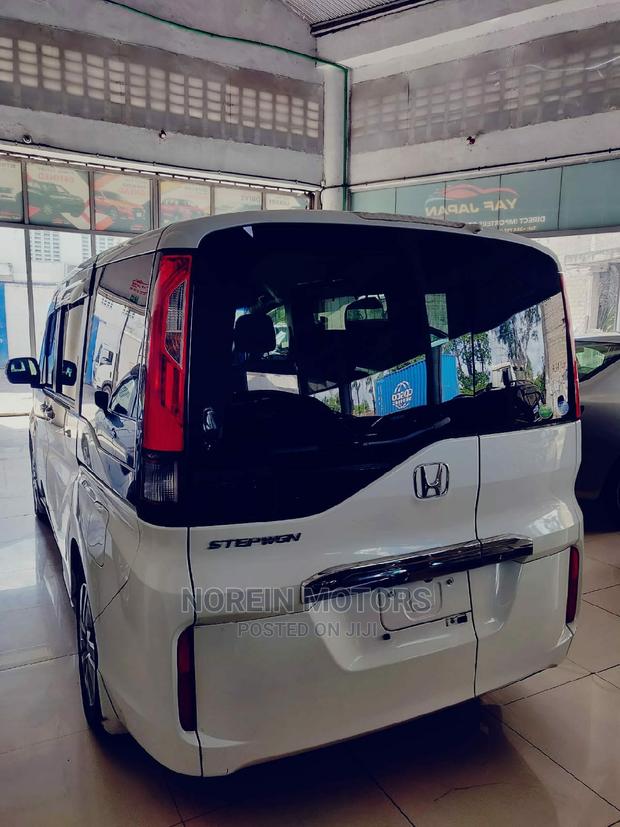 Used Honda Stepwgn 2015 Pearl Edition - Quality Minivan