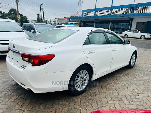 2015 Toyota Mark X in Pearl - High-End Sedan Available