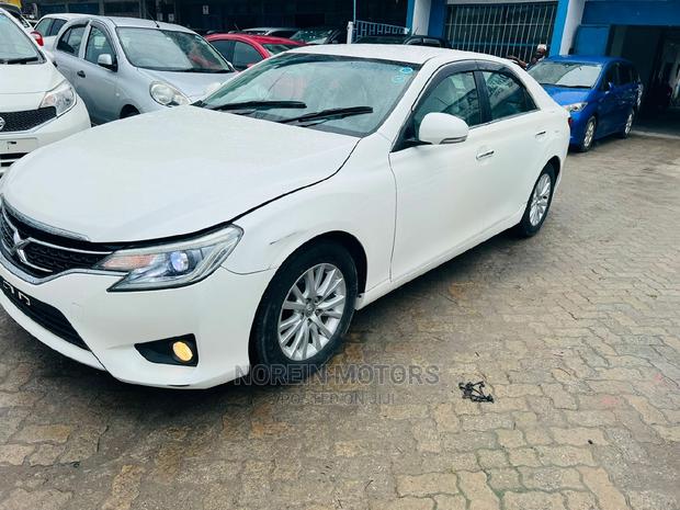 2015 Toyota Mark X in Pearl - High-End Sedan Available