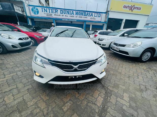 2015 Toyota Mark X in Pearl - High-End Sedan Available