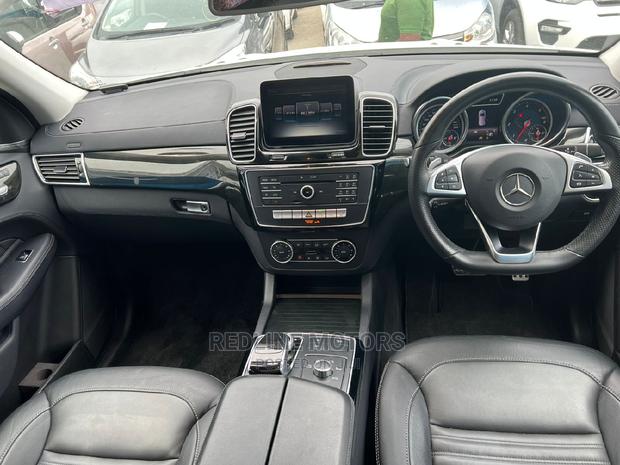 Certified Off-White 2017 Mercedes-Benz GLE-Class SUV