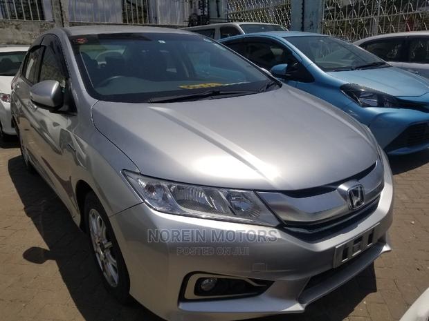 2015 Honda Grace Silver - Economical Compact Sedan