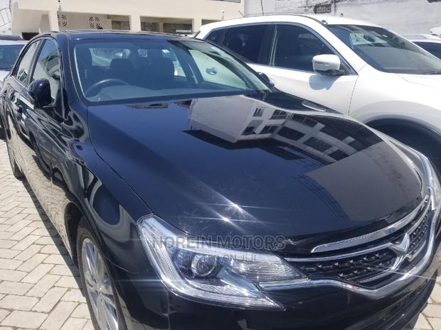 2015 Toyota Mark X Black: Sophisticated Style