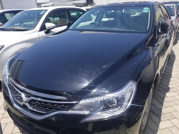 2015 Toyota Mark X Black: Sophisticated Style