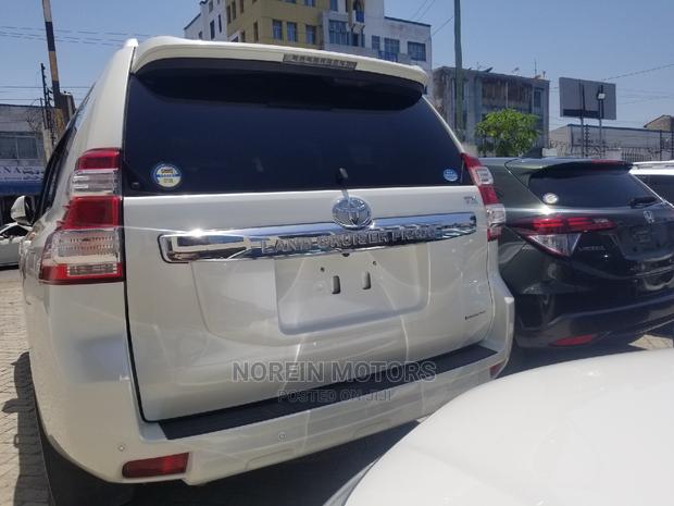 Pre-owned 2014 Toyota Land Cruiser Prado in White