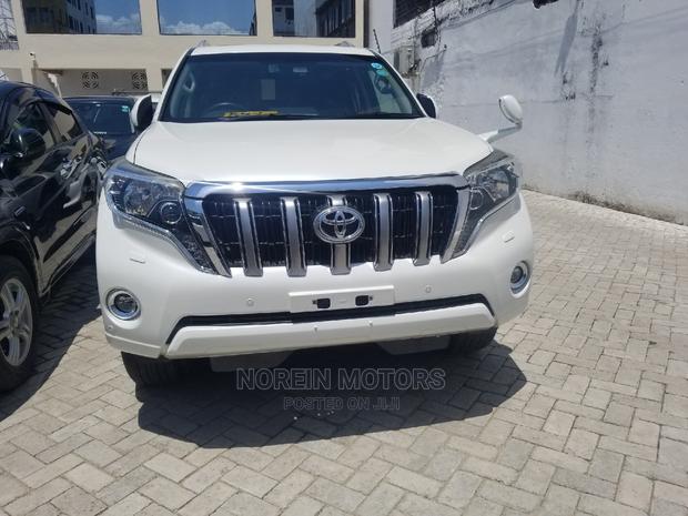 Pre-owned 2014 Toyota Land Cruiser Prado in White