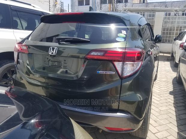 2014 Honda Vezel Green: Pre-Owned, Eco-Friendly, and Compact SUV!