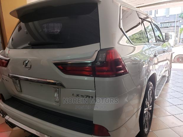 Luxury 2018 Lexus LX White - Off-Road Adventure Awaits