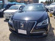 2014 Toyota Crown Blue Sedan - Stunning Blue Sedan in Excellent Condition with Plenty of Features for Comfort and Enjoyment for sale