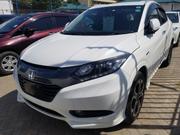 White 2015 Honda Vezel - Stylish and Reliable Pre-owned for sale