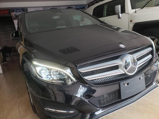 Pre-Owned 2015 Mercedes-Benz C180 in Black - Affordable and Stylish