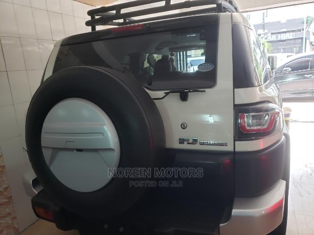 2015 Toyota FJ Cruiser - Beige - Quality Used SUV for Sale