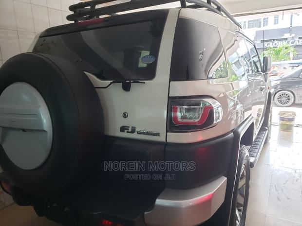2015 Toyota FJ Cruiser - Beige - Quality Used SUV for Sale