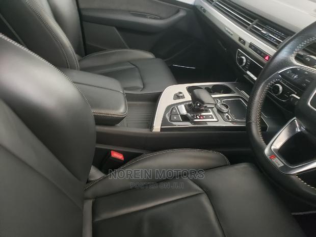 Brown Audi Q7 2016: Used Luxury Vehicle