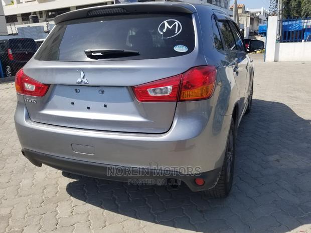 Mitsubishi RVR 2014 Silver: Compact SUV for Everyday Use