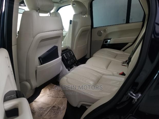 2014 Land Rover Range Rover Vogue - Matt Black Exterior