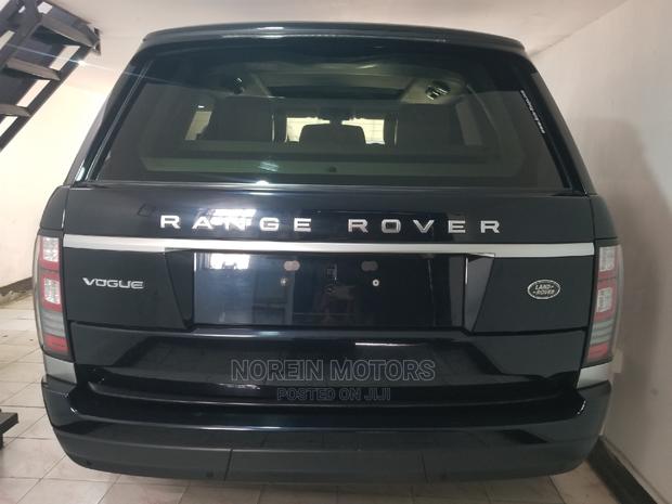 2014 Land Rover Range Rover Vogue - Matt Black Exterior