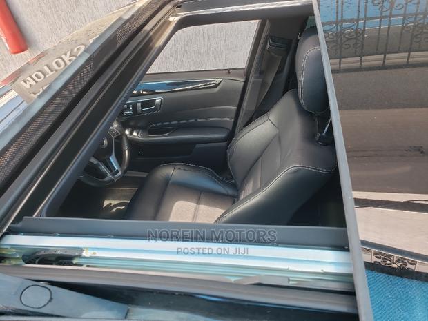 2016 Silver Mercedes-Benz E400: High-Performance Sedan