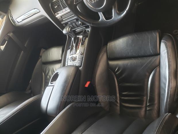 New Audi Q7 2017 in Black: Premium SUV Offer
