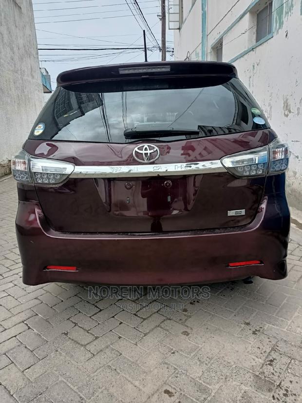 Used 2015 Toyota Wish in Purple: Like New Condition