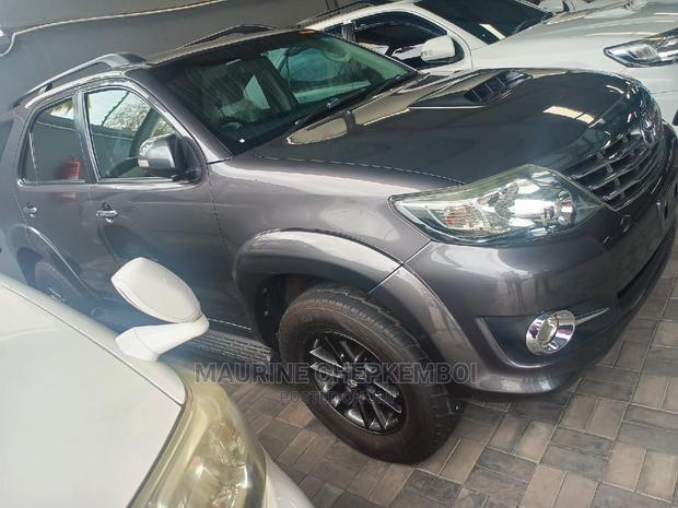 Toyota Fortuner 3.0 D Turbo AWD 2015 Gray