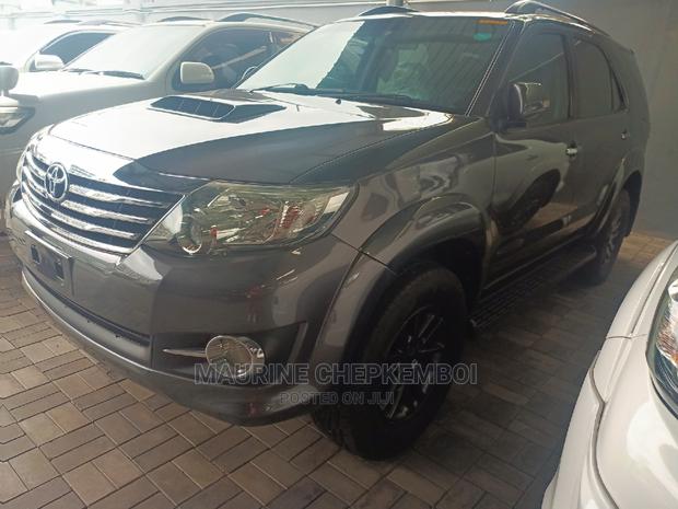 Toyota Fortuner 3.0 D Turbo AWD 2015 Gray