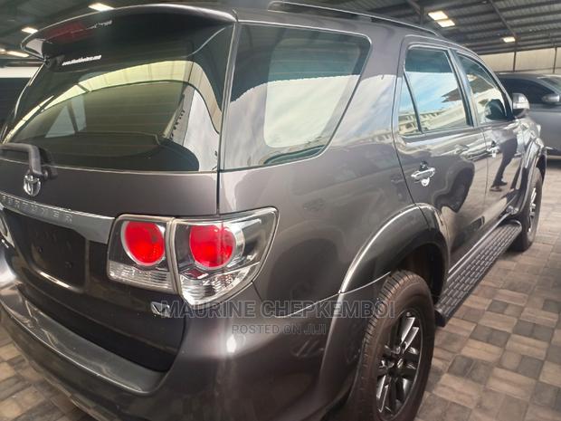 Toyota Fortuner 3.0 D Turbo AWD 2015 Gray
