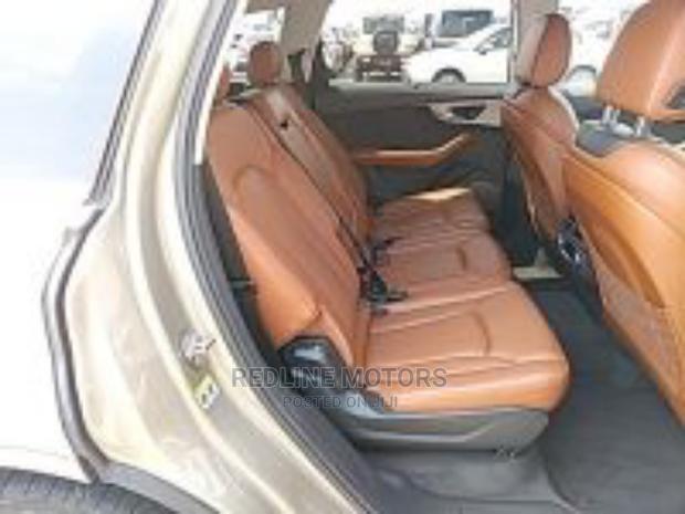 2016 Audi Q7 Gold: Sophisticated SUV up for Grabs