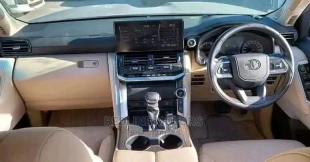 2022 Toyota Land Cruiser Prado - Gray Edition