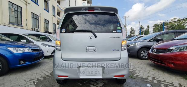 Suzuki Wagon 2015 Silver