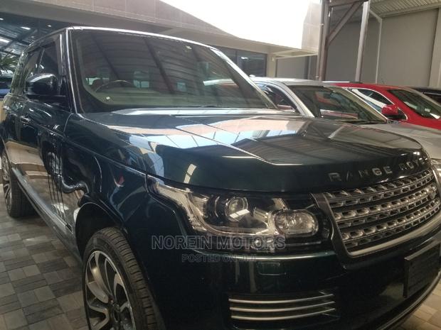 2014 Land Rover Range Rover - Green Luxury SUV