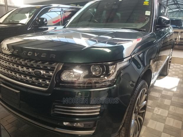 2014 Land Rover Range Rover - Green Luxury SUV