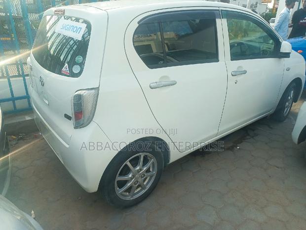 Toyota Pixis Epoch 660 AWD 2016 White