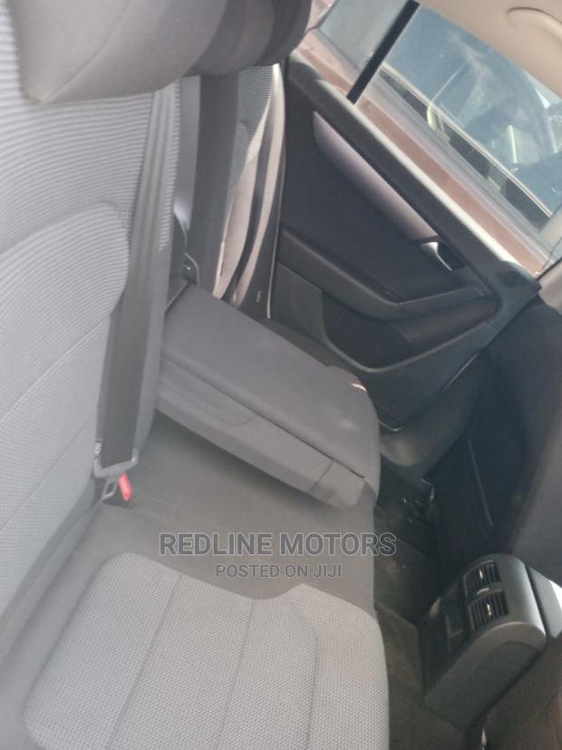 Volkswagen 2016 Passat Off-White: Elegant Sedan on Offer