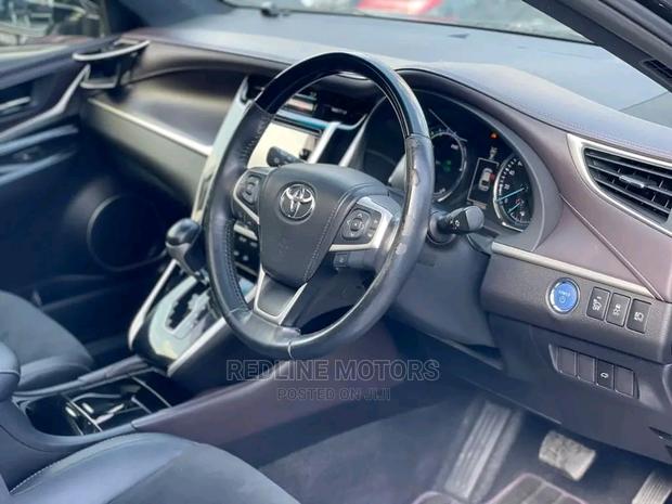 2016 Toyota Harrier - Matt Black Edition - Aggressive and Distinctive Style