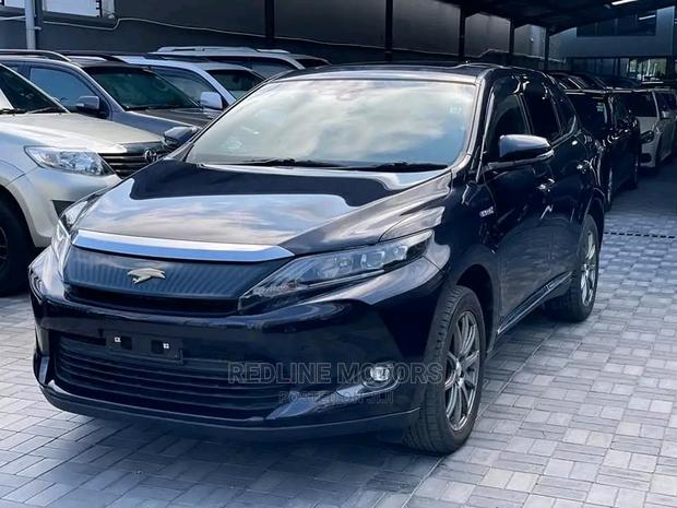 2016 Toyota Harrier - Matt Black Edition - Aggressive and Distinctive Style