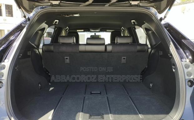 Toyota Harrier 2.0 4WD 2015 Black