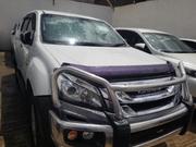 Premium Isuzu MU-X 2016 White: Two Options Available, Perfect for Off-Road Expeditions for sale