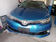 Blue 2016 Toyota Auris: Compact Sedan with Efficiency for sale
