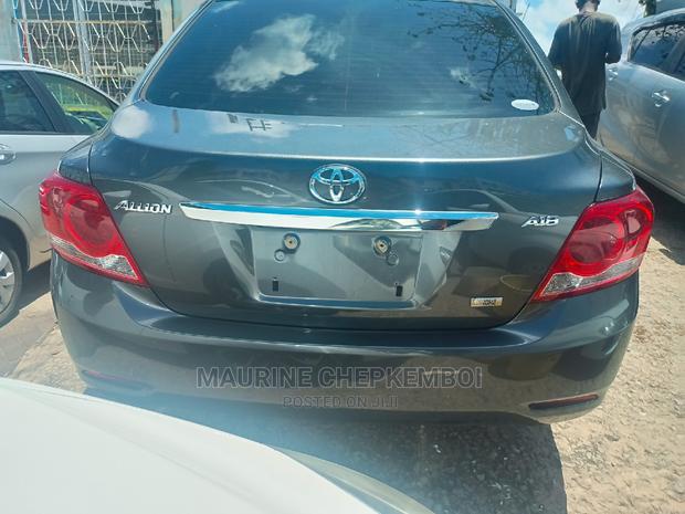 Toyota Premio 1.8 AWD 2015 Gray