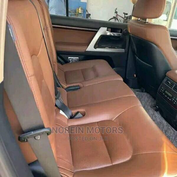 Used 2015 Toyota Land Cruiser Prado Gold - High-End SUV for Sale