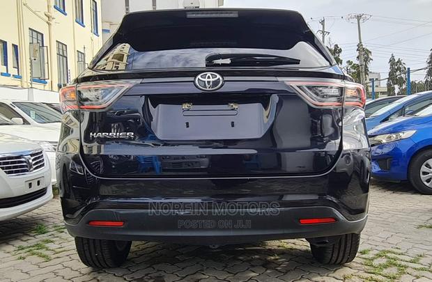 2015 Toyota Harrier Black - Sleek Luxury SUV for Sale